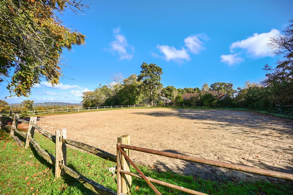 Lot: 48 - BARN WITH POTENTIAL - Sand School
